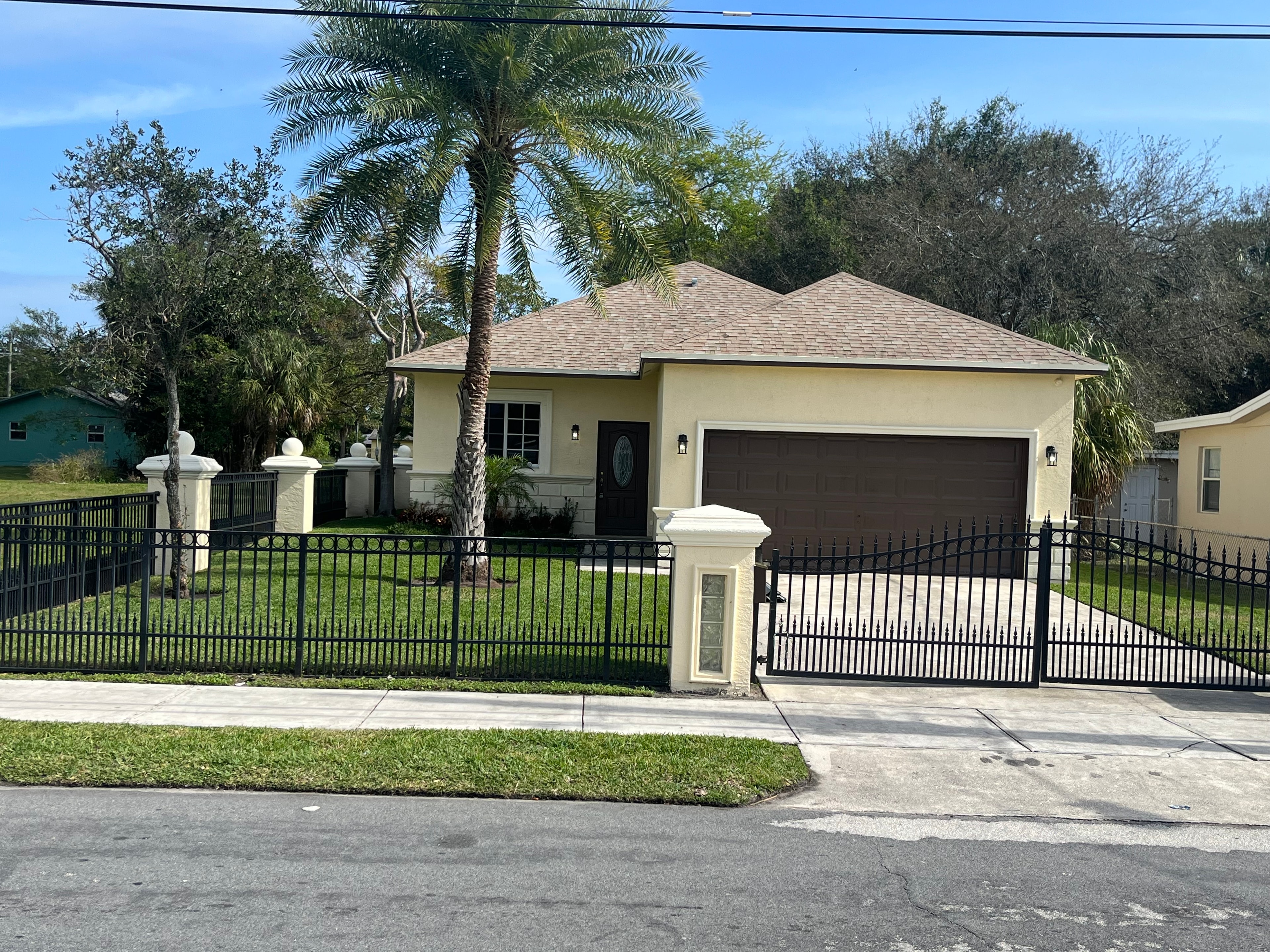 Roof Replacement — Pompano Beach